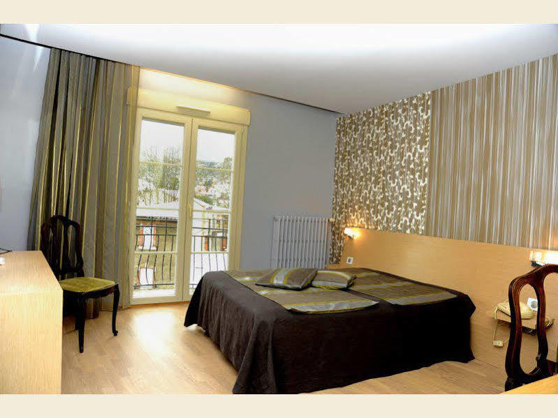 Hotel La Chaumiere Quillan Buitenkant foto